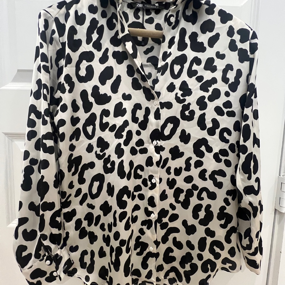 Zara Black and White Leopard Print Button-Front Blouse